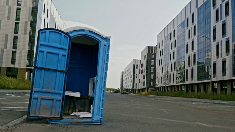 Portable Toilet Rental for Emergency Services in Willow Springs, IL